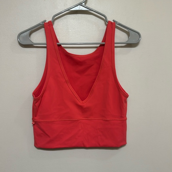 Lululemon power pivot tank - Picture 1 of 3